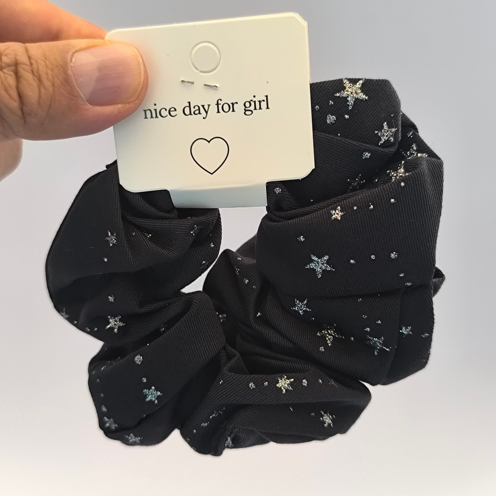 Set de 12 Coleteros Scrunchie con Estrellas Brillantes para Cabello - Image 2