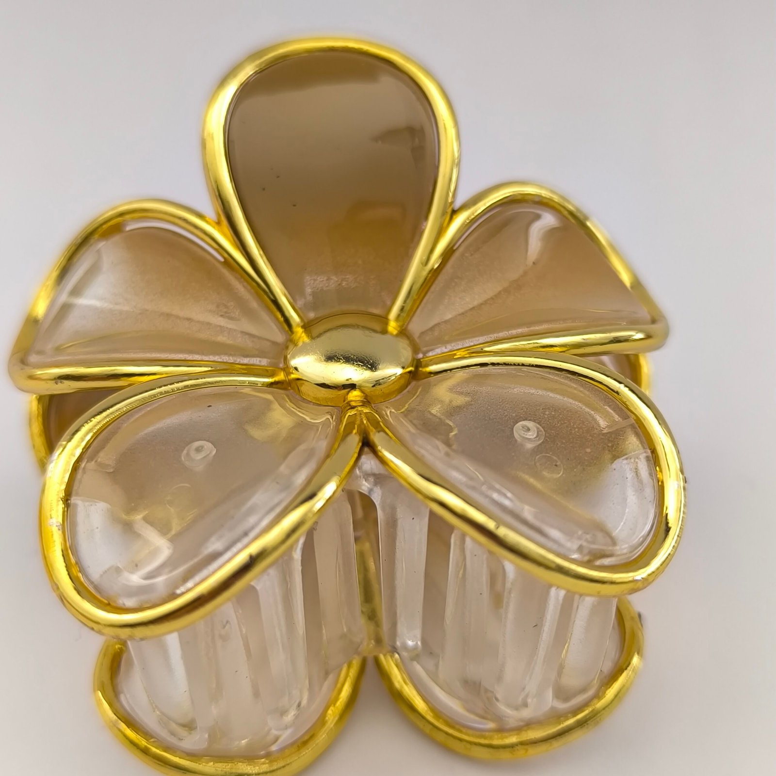 Piraña Floral Translúcida para Cabello | Pinza Dorada Elegante para Mujer - Image 7