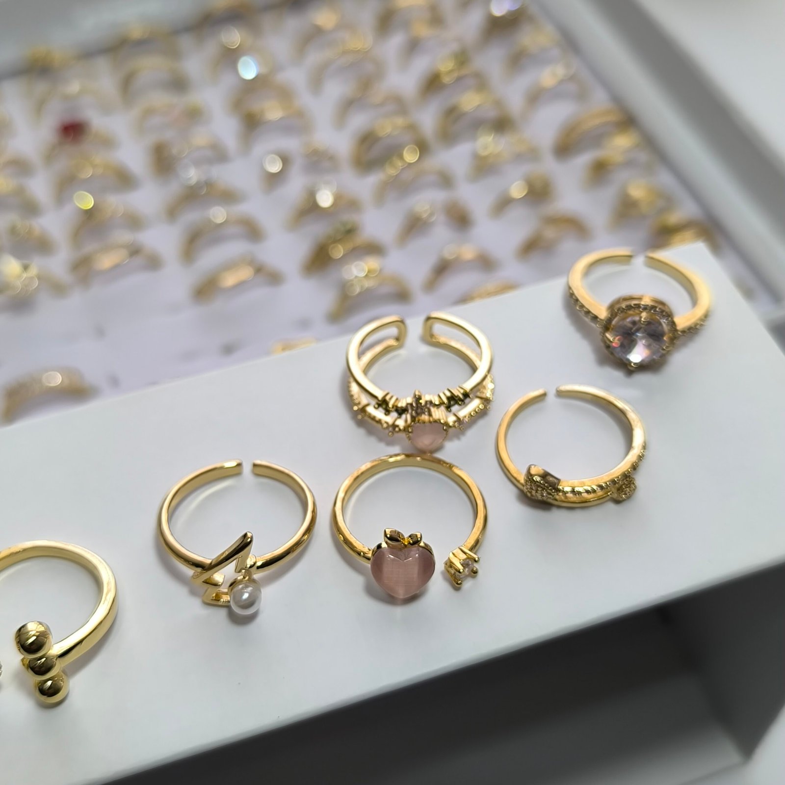 Anillos Dorados de Acero Inoxidable Ajustables para Mujer | Set 100 Diseños Elegantes y Modernos - Image 10