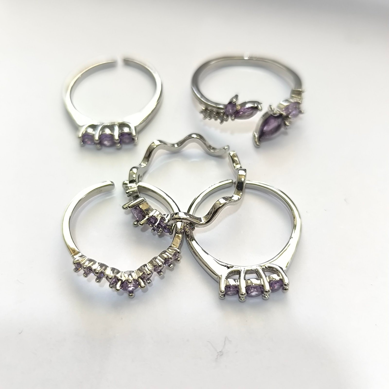 Anillos Plateados Delicados Surtidos con Ojo Turco Simbolos y Piedras | Set 100 Piezas Ajustables Coleccion 4