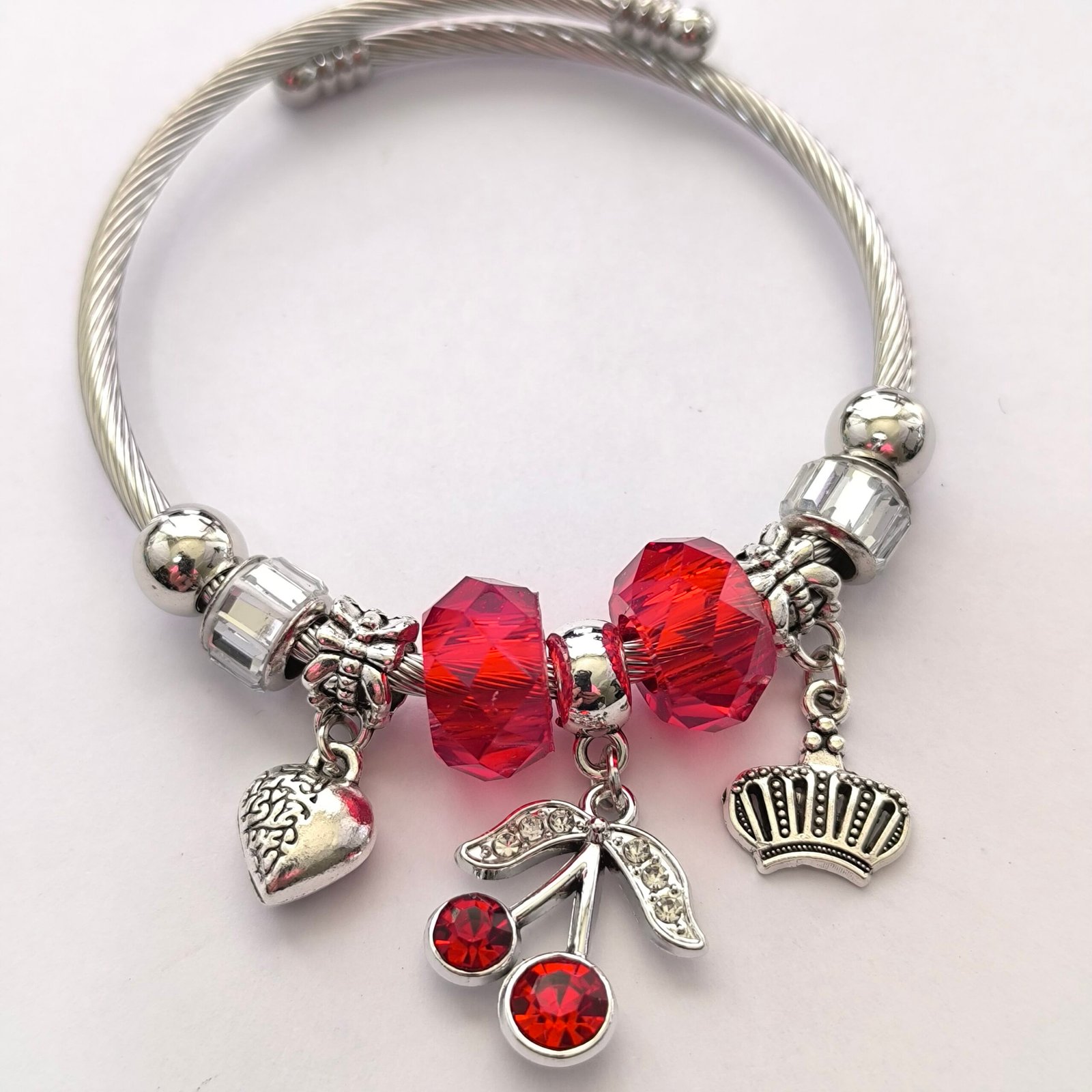 Pulsera Plateada con Charms y Cuentas | Bangle Rigido Plateado con Dijes Surtidos Modelos Variados - Image 9