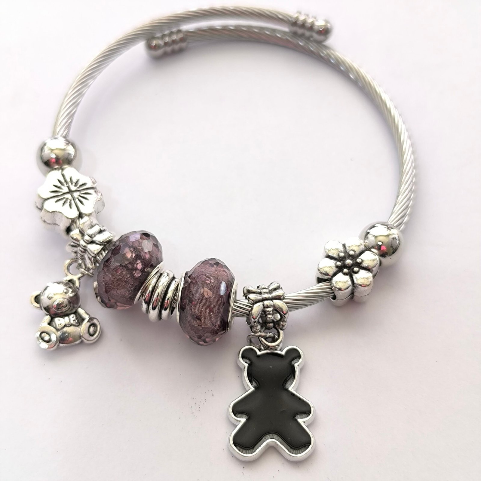 Pulsera Plateada con Charms y Cuentas | Bangle Rigido Plateado con Dijes Surtidos Modelos Variados - Image 4