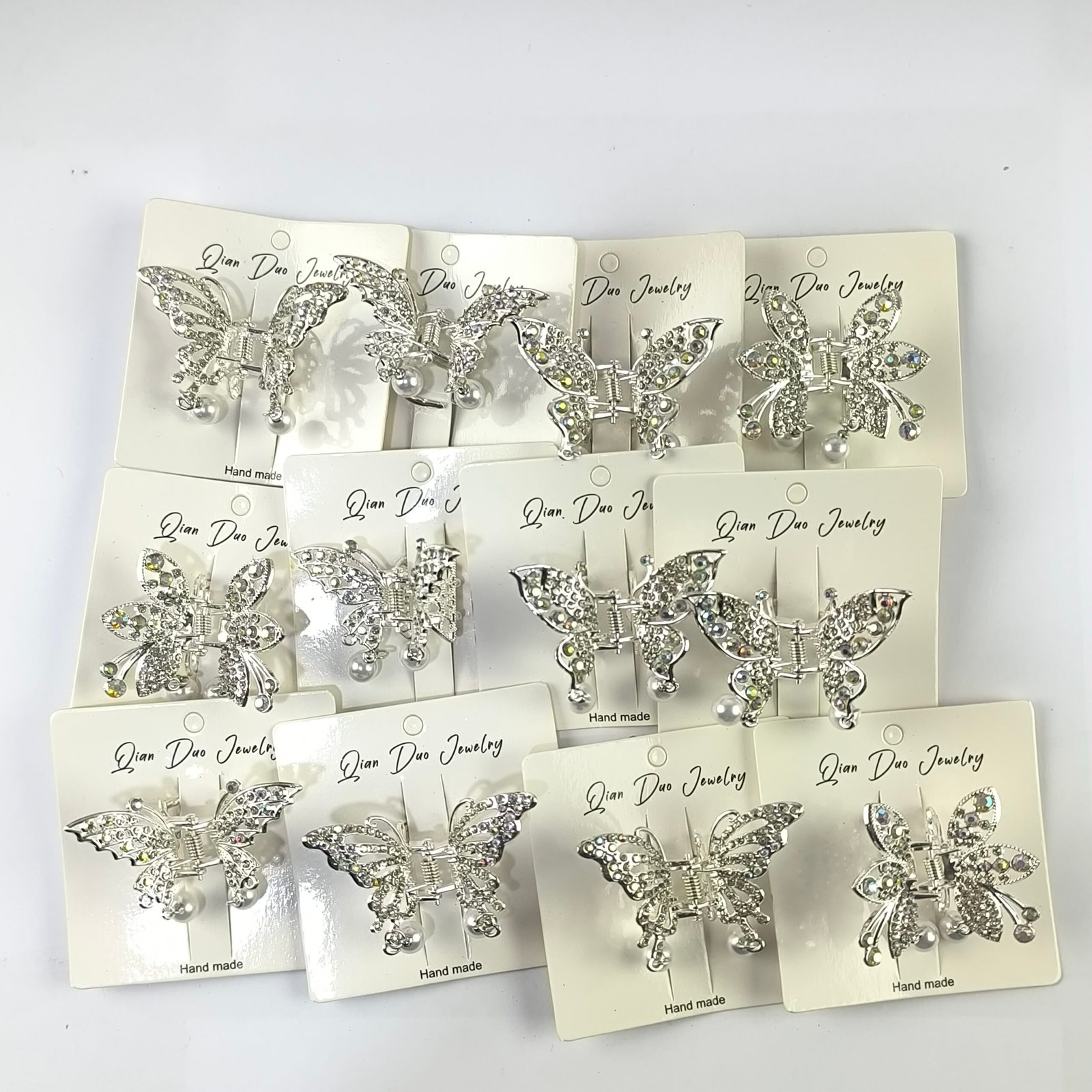 Pirañas Metálicas Mariposa con Cristales y Perlas Colgantes | Pack 12 Unidades Elegantes y Brillantes - Image 9