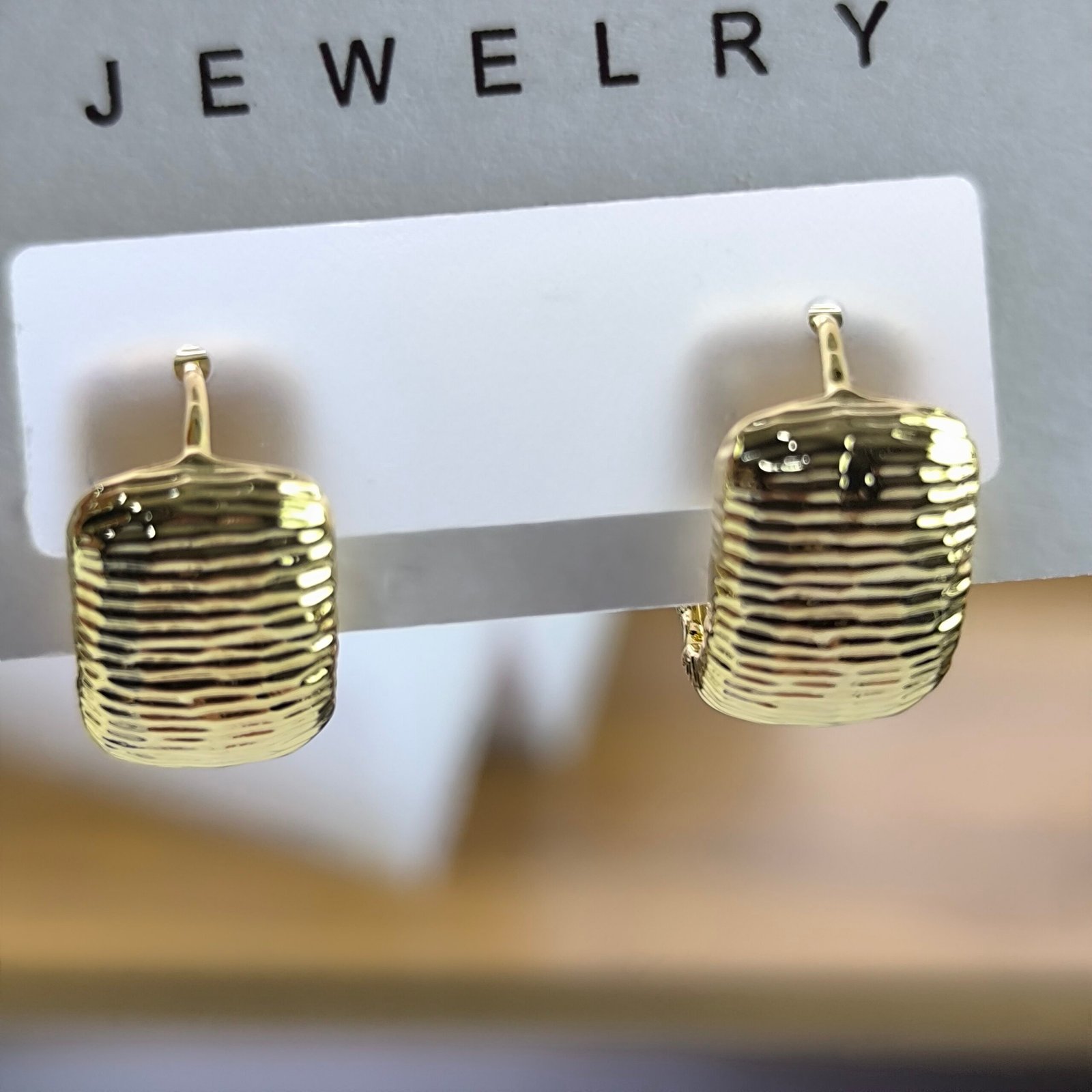 Aretes Aro Texturizados Tipo Acordeón en Acero Inoxidable | Diseño Elegante Dorado y Plateado Pack 12 Pares - Image 2