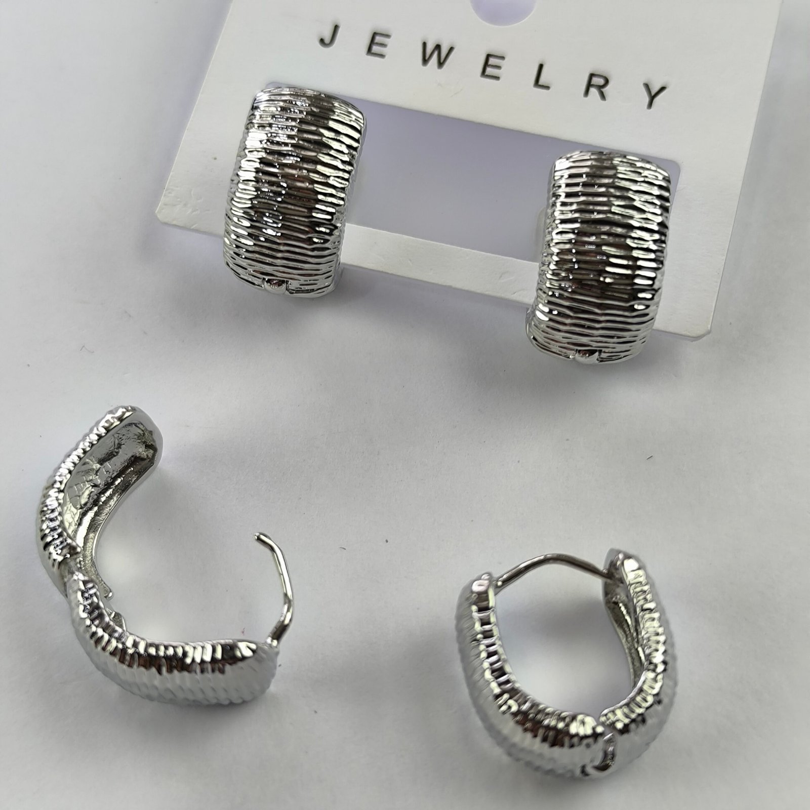 Aretes Aro Texturizados Tipo Acordeón en Acero Inoxidable | Diseño Elegante Dorado y Plateado Pack 12 Pares - Image 6