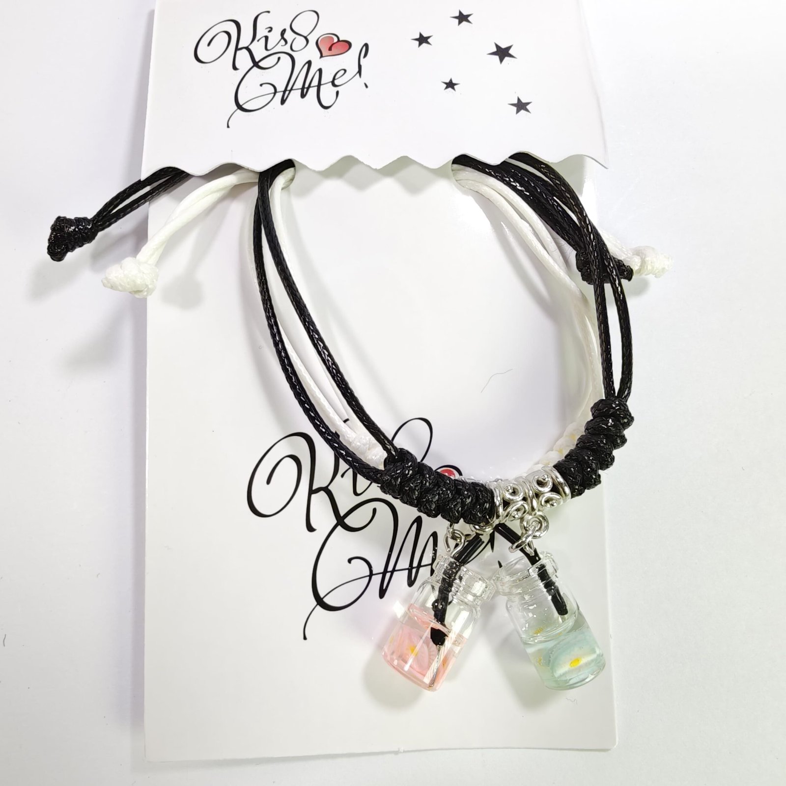 Pulseras Ajustables Blanco y Negro con Dijes Surtidos | Pack por Mayor para Mujer y Jóvenes - Image 4